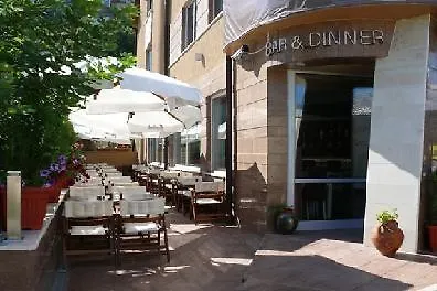 Elate Plaza
